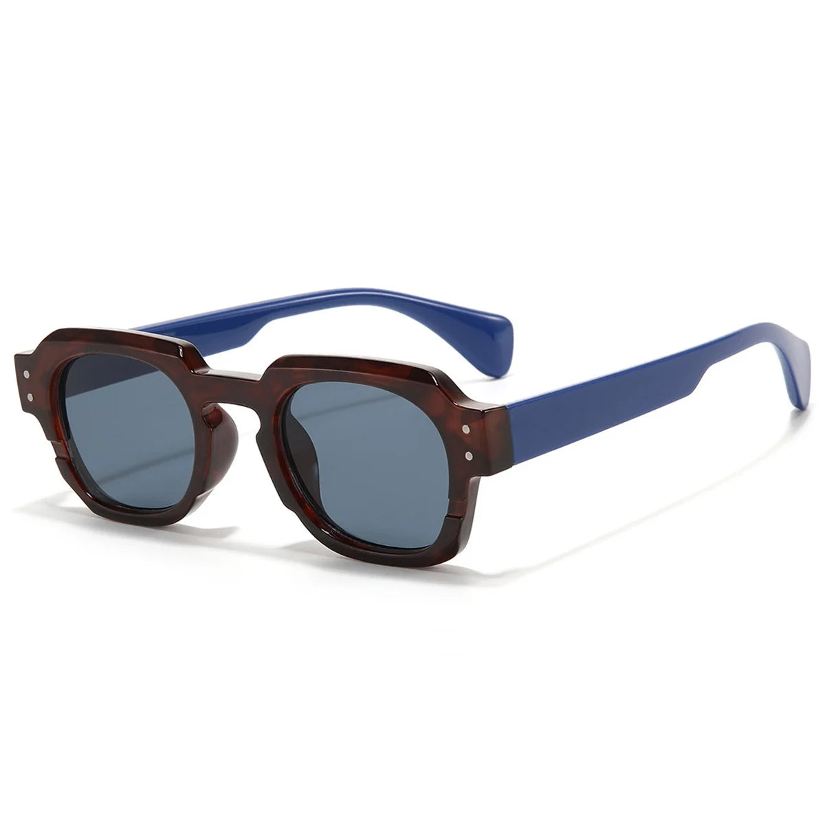 Gafas de sol cuadradas de tendencia Popular Ins para mujer, gafas de sol Vintage con montura de lente transparente, remaches Punk para mujer, gafas de sol masculinas UV400