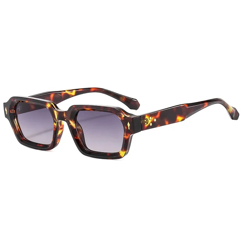 Gafas de sol cuadradas pequeñas Retro para hombre y mujer, anteojos de sol con remaches, a la moda, de lujo, UV400, marca Oculus, Gafas femeninas