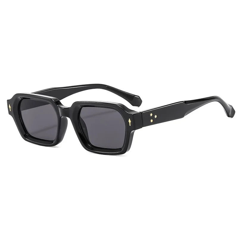 Gafas de sol cuadradas pequeñas Retro para hombre y mujer, anteojos de sol con remaches, a la moda, de lujo, UV400, marca Oculus, Gafas femeninas